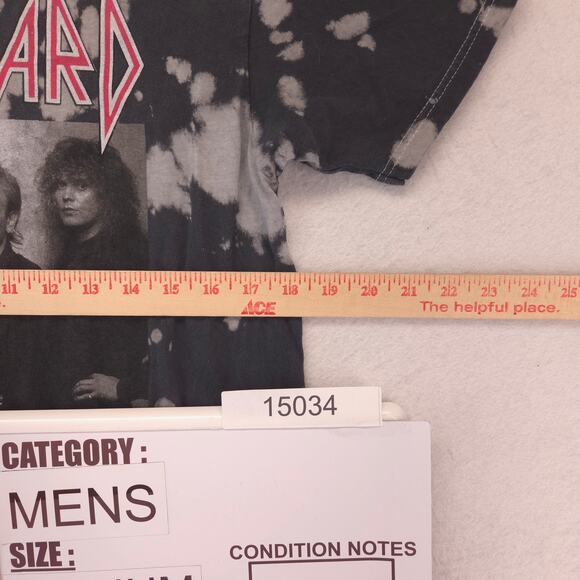 Def Leppard Band Graphic Crew Neck T Shirt Adult Mens Size Medium M Tie Dye - Picture 7 of 9